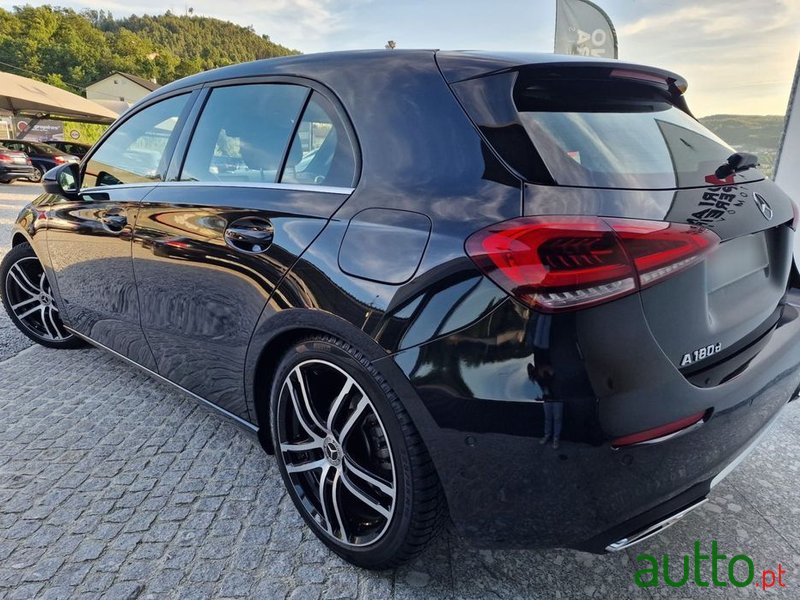 2018' Mercedes-Benz A 180 photo #4