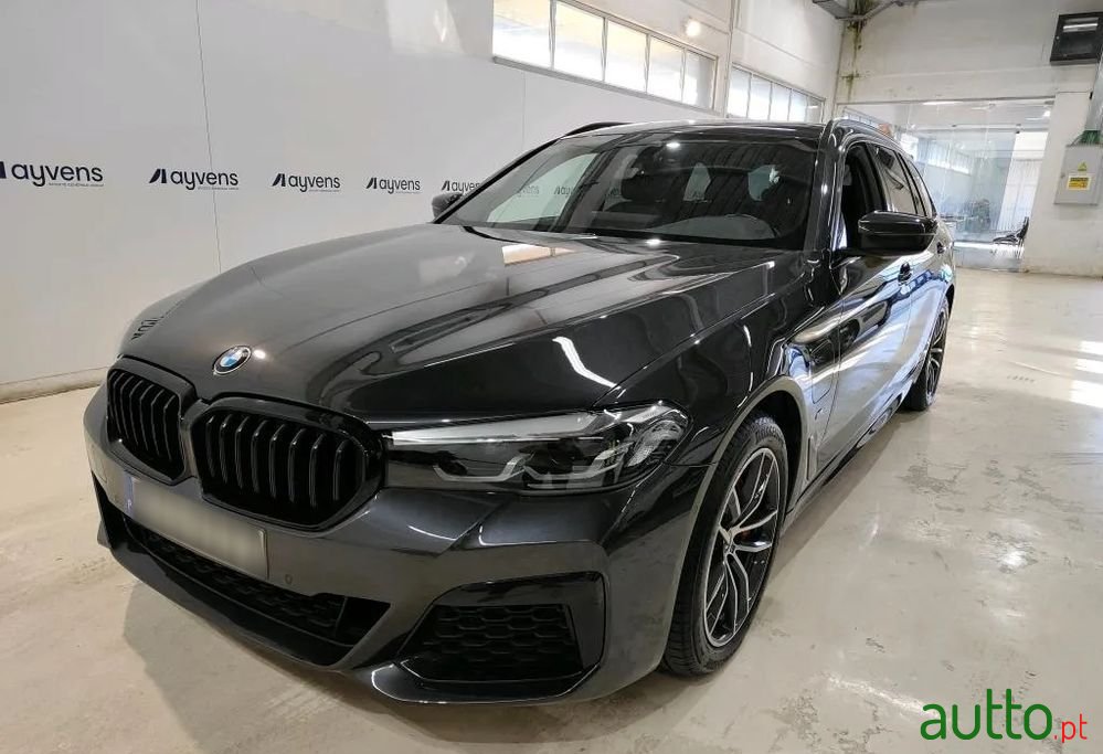 2021' BMW Série 5 E Pack photo #1