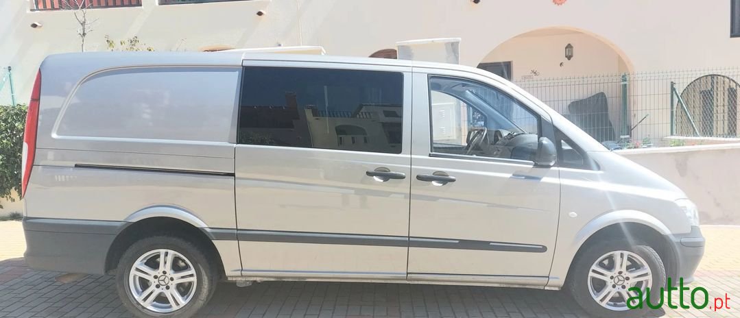 2011' Mercedes-Benz Vito photo #5