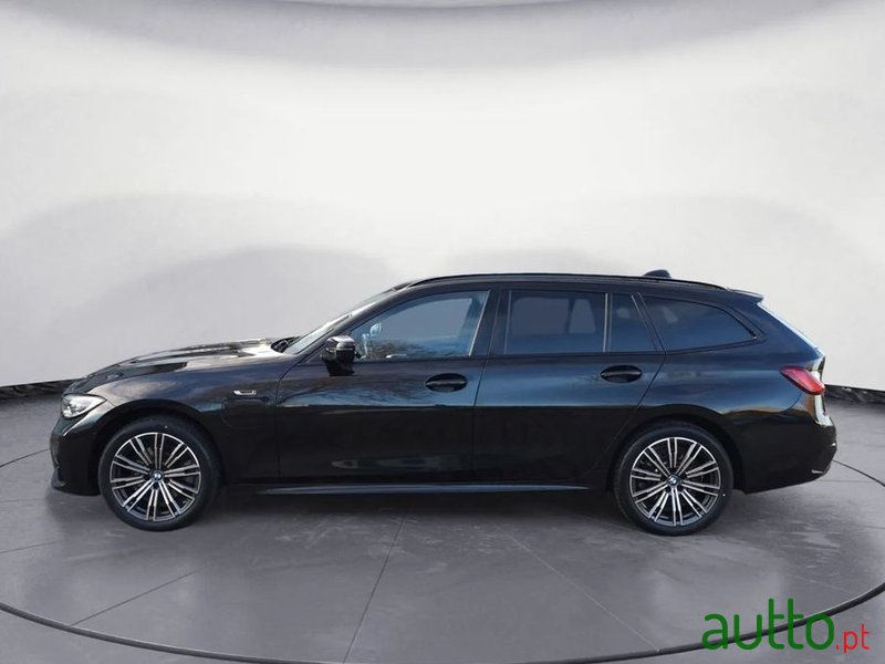 2021' BMW Série 3 photo #2