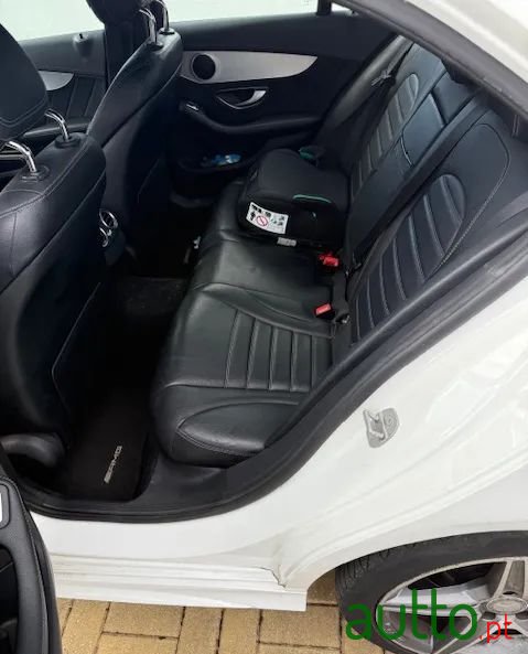 2014' Mercedes-Benz Classe C photo #5