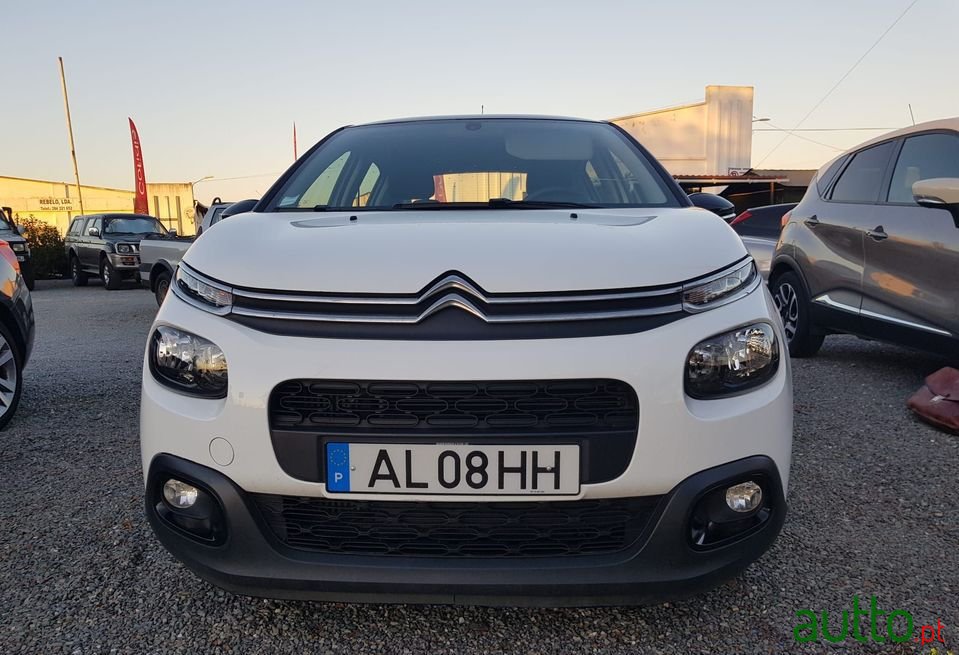 2020' Citroen C3 photo #3