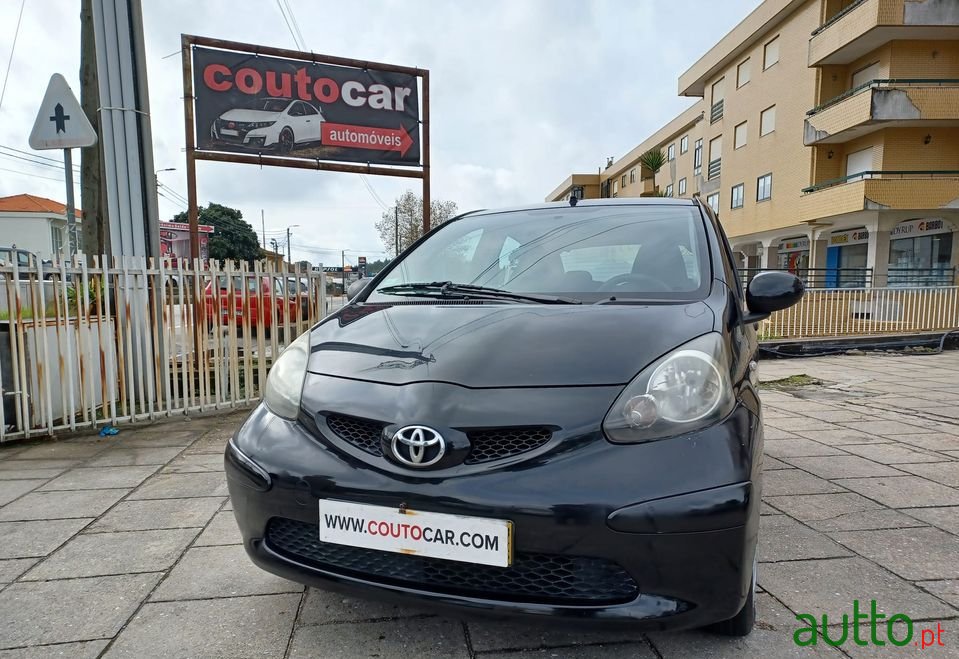 2008' Toyota Aygo photo #1
