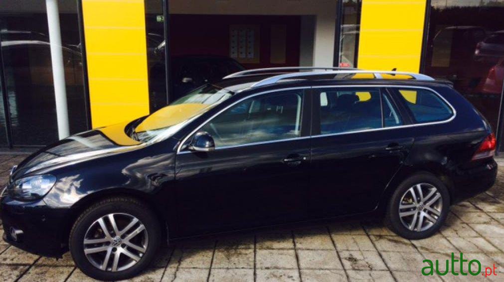 2012' Volkswagen Golf Variant 1.6 TDi Confortline photo #1