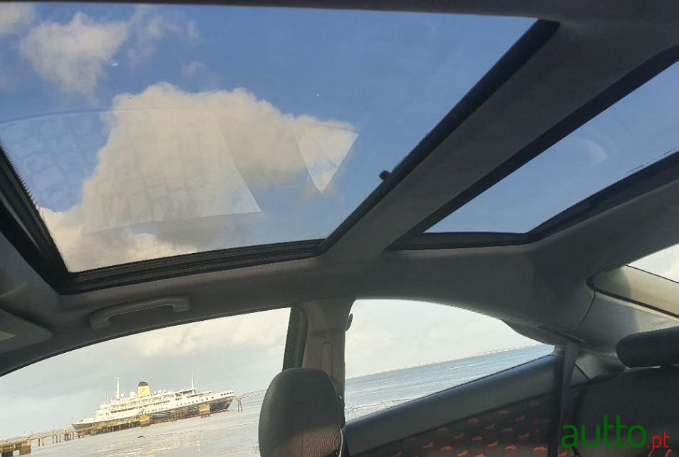 2001' Mercedes-Benz C-220 photo #4