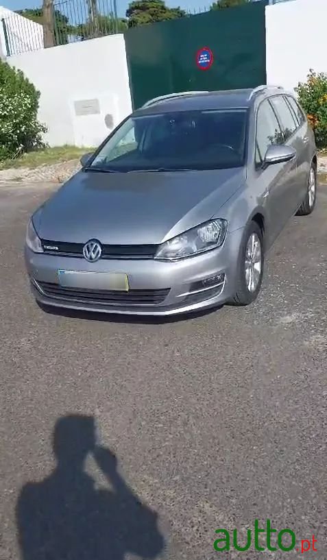 2015' Volkswagen Golf Variant photo #1