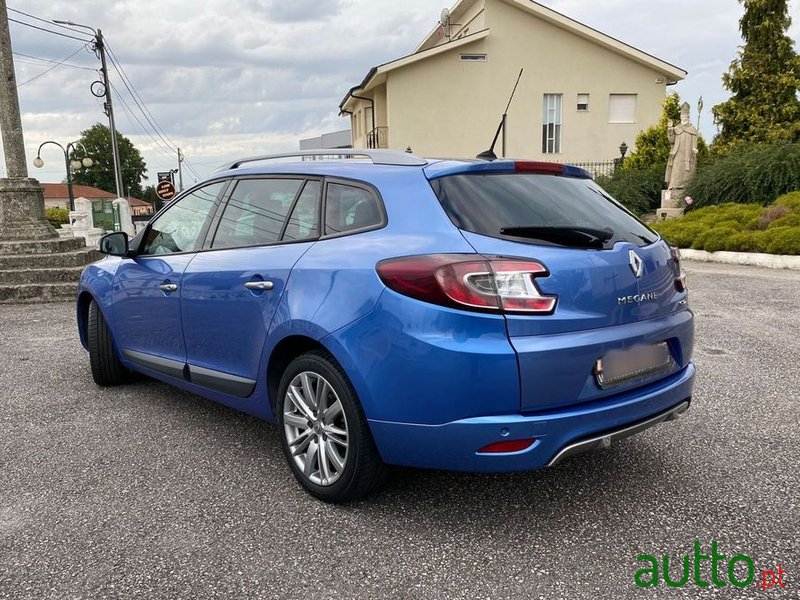 2010' Renault Megane Sport Tourer photo #4