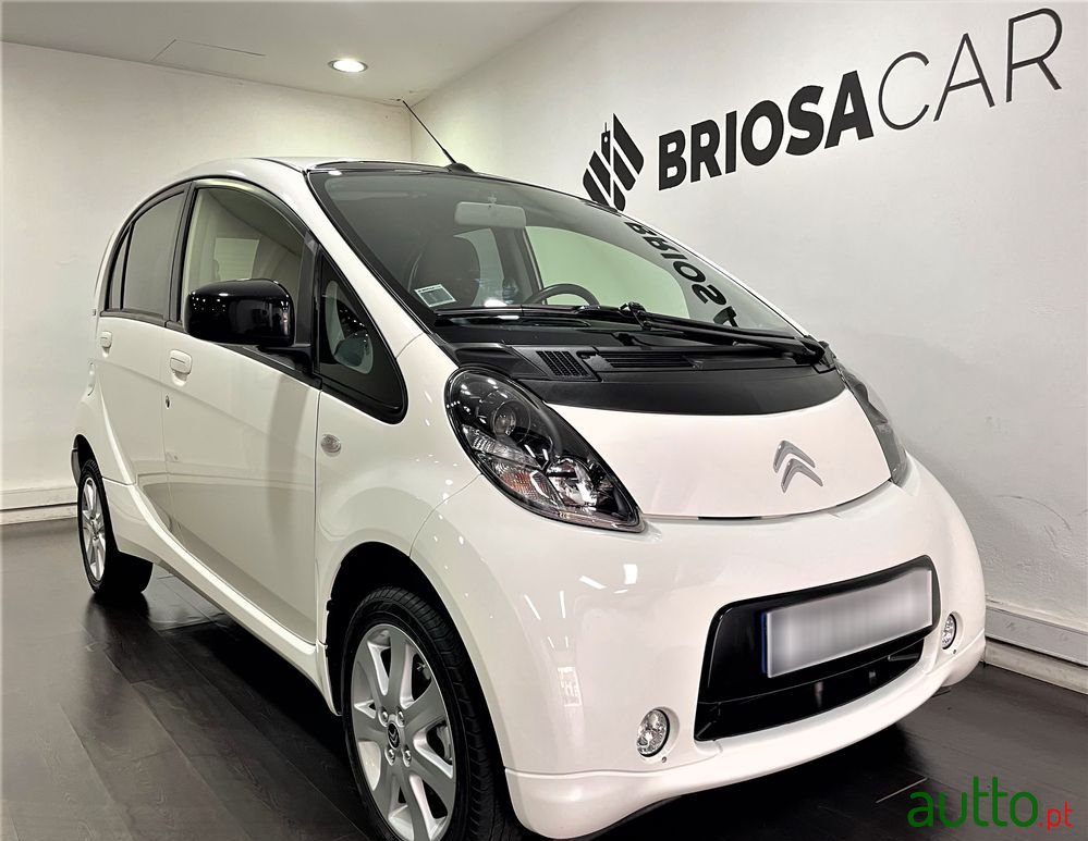 2020' Citroen C-Zero Seduction photo #1