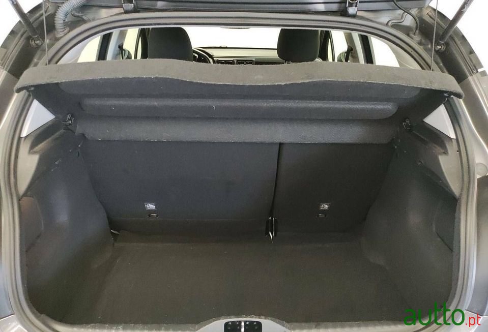 2019' Citroen C3 photo #6