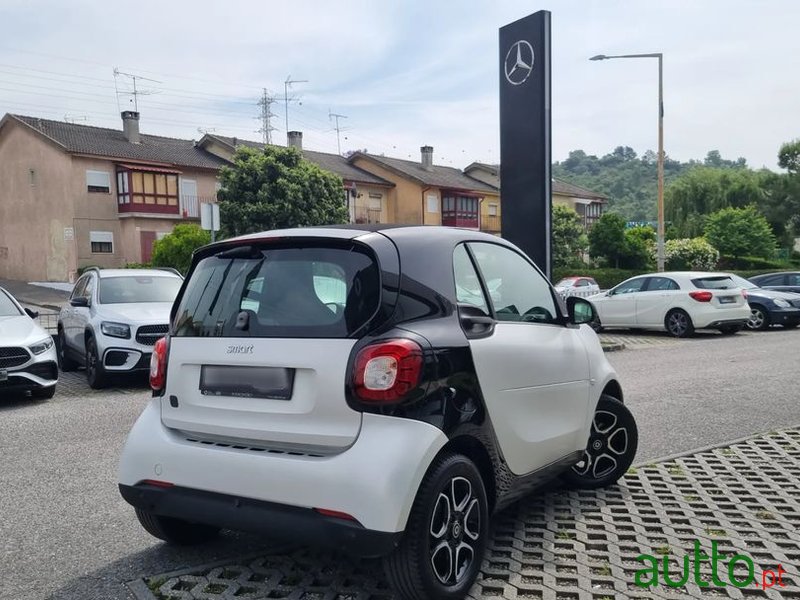 2020' Smart Fortwo Electric Drive Passion photo #4