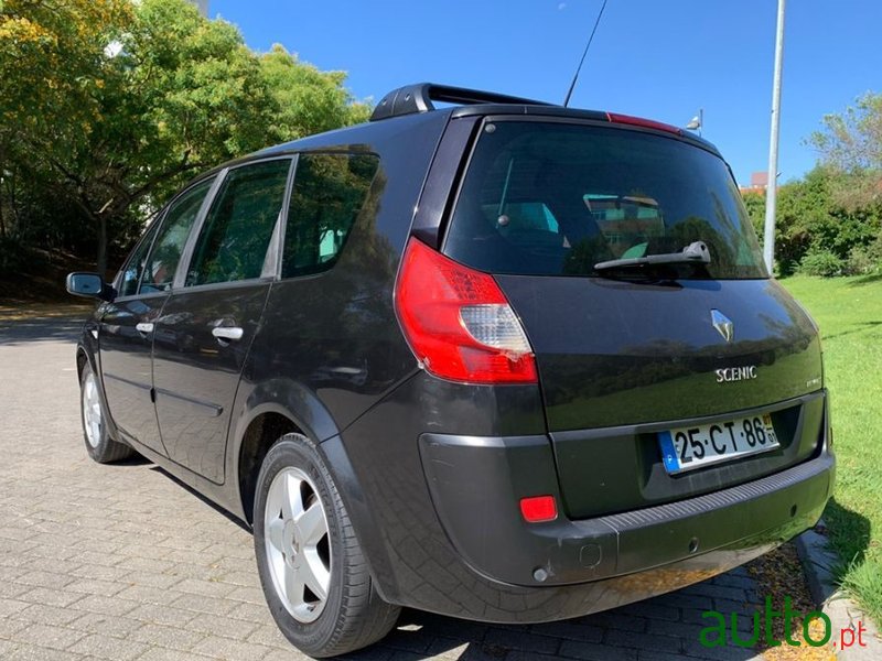 2007' Renault Grand Scenic photo #5