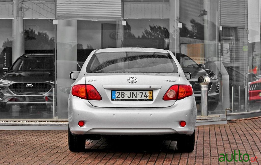 2010' Toyota Corolla photo #4