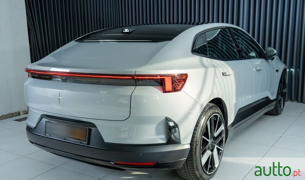 2024' Polestar 4 photo #5
