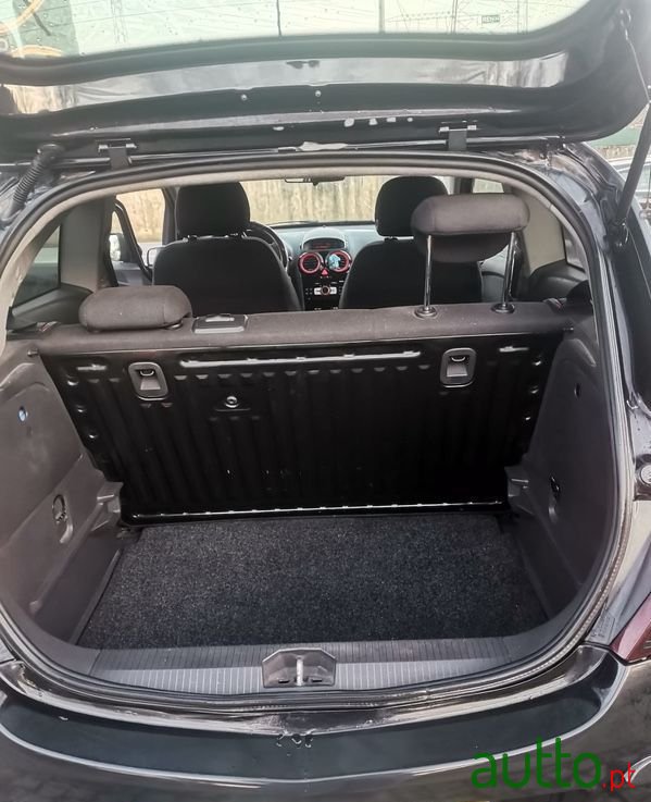 2010' Opel Corsa photo #6