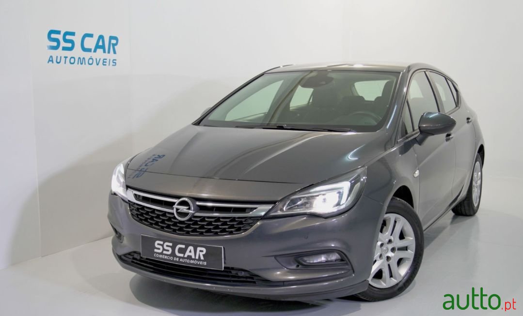 2016' Opel Astra photo #1