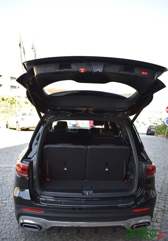 2020' Mercedes-Benz GLB 180 photo #5