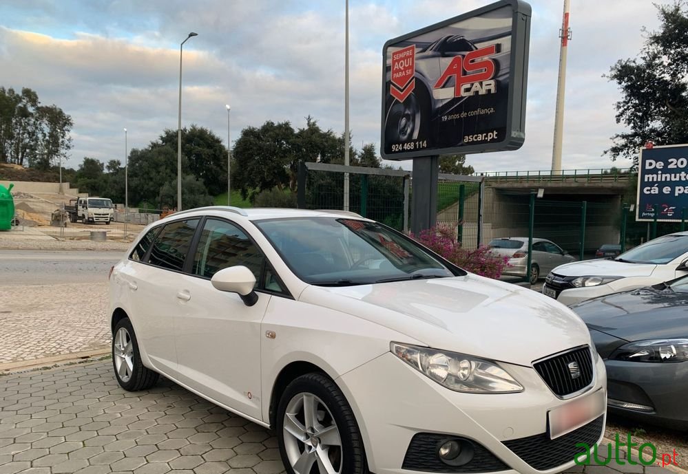 2011' SEAT Ibiza St 1.6 Tdi Copa Dpf photo #1