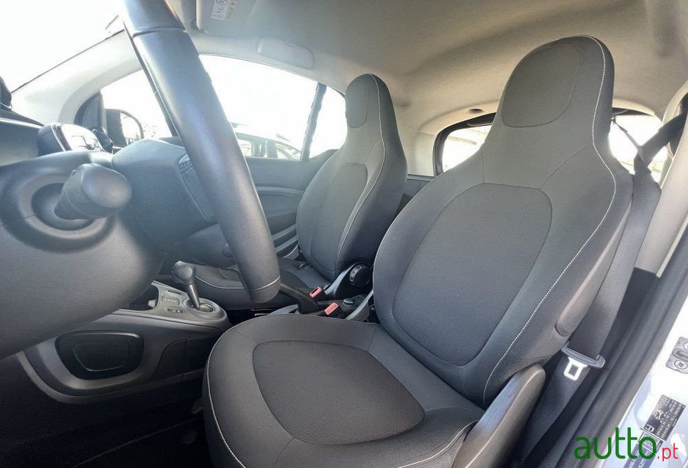 2018' Smart Fortwo Electric Drive Passion photo #3