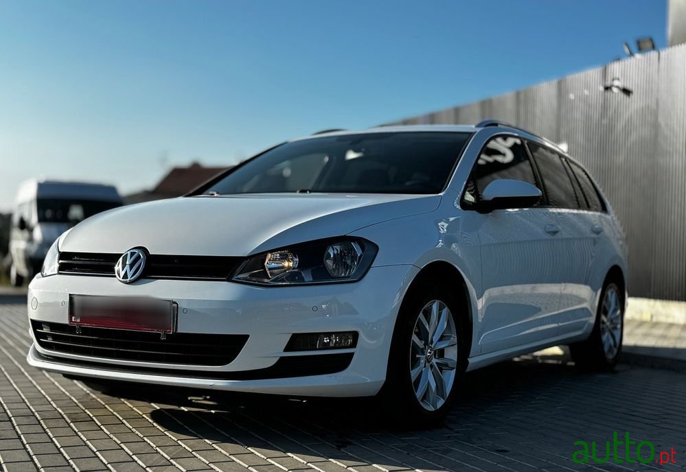 2016' Volkswagen Golf Variant photo #3