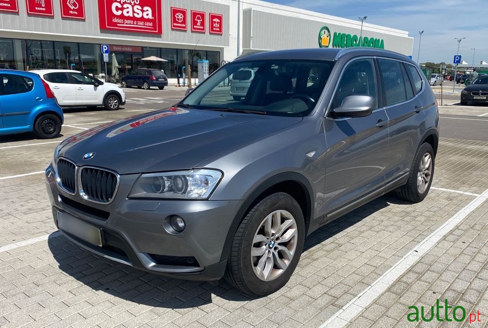 2013' BMW Série X 18 D Sdrive photo #1