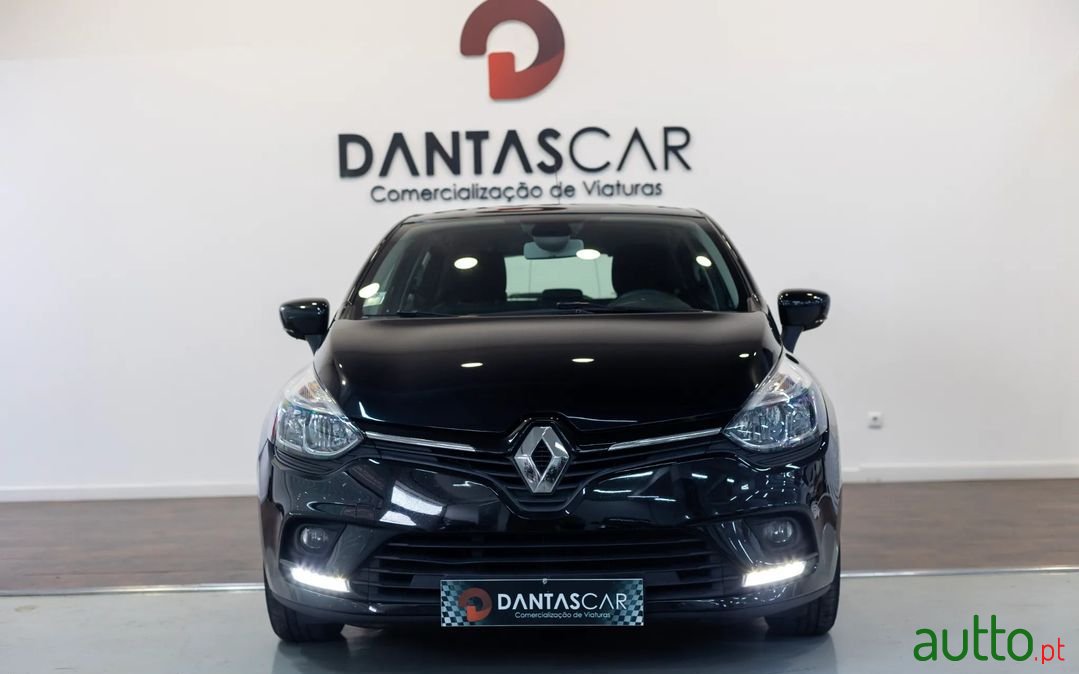 2017' Renault Clio photo #2