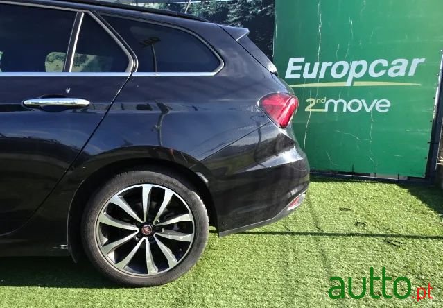 2019' Fiat Tipo Station Wagon photo #4