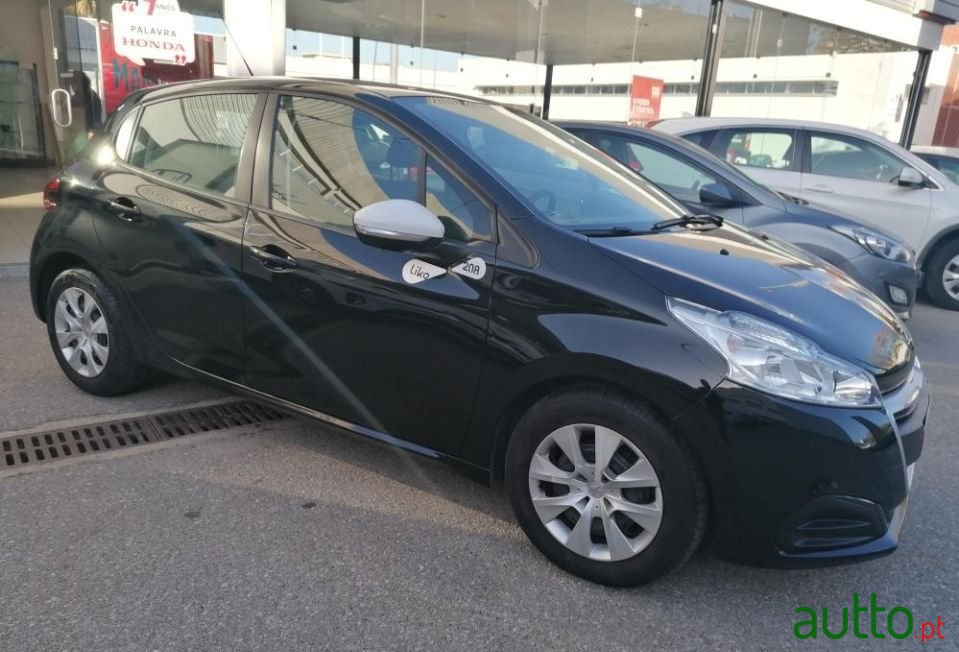 2017' Peugeot 208 photo #3