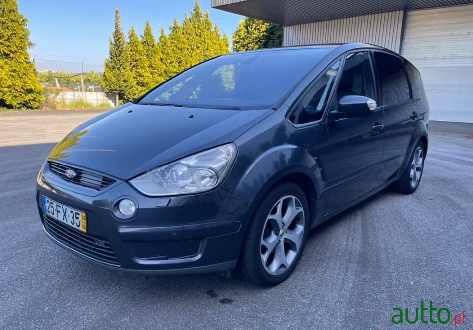 2008' Ford S-Max photo #1