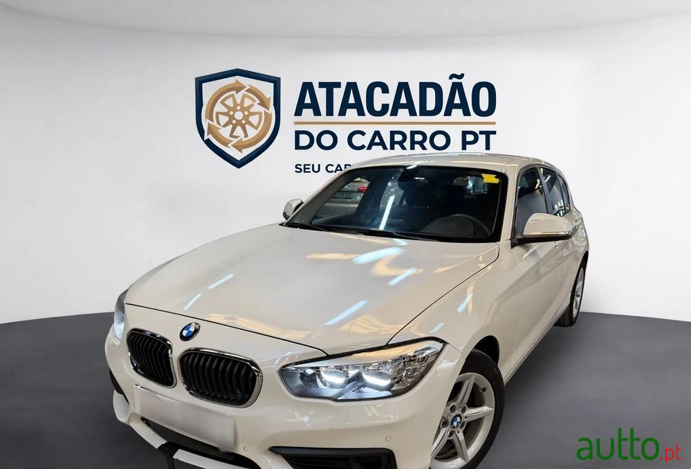 2016' BMW Série 1 D photo #2
