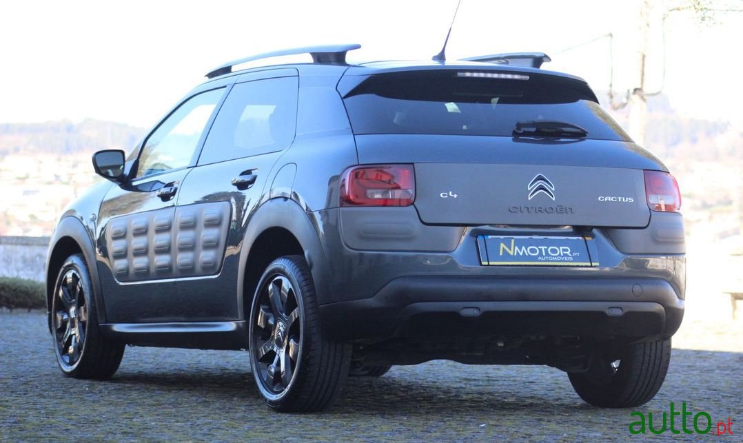 2015' Citroen C4 Cactus photo #2