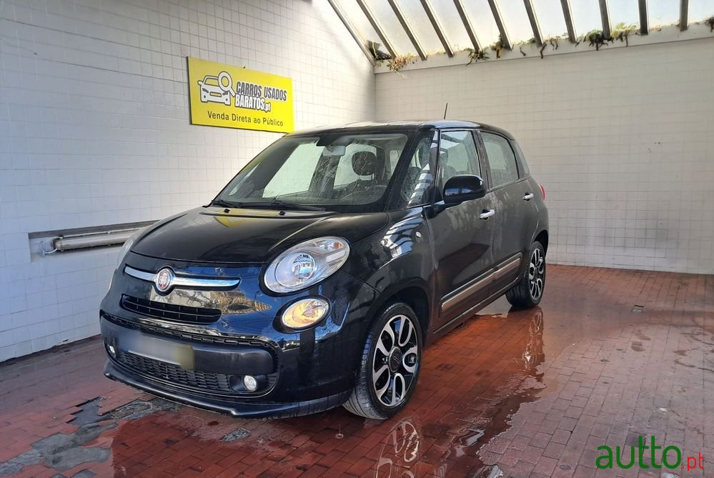 2014' Fiat 500L photo #1