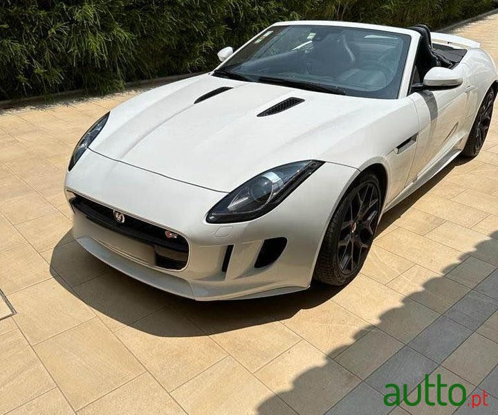 2015' Jaguar F-Type photo #1