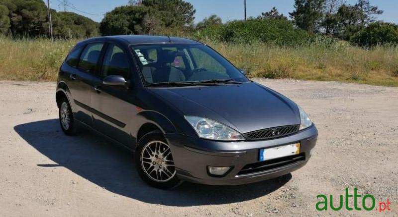 2003' Ford Focus Trend photo #2