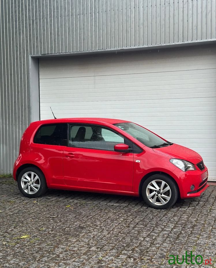2012' SEAT Mii 1.0 Style photo #4