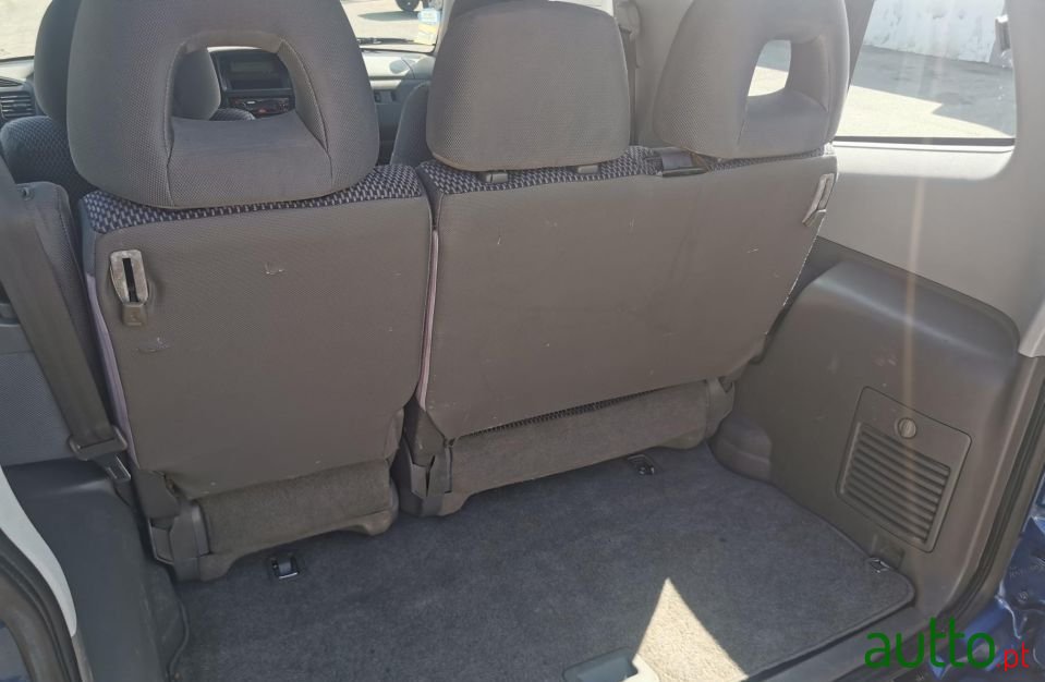 2001' Mitsubishi Pajero photo #6