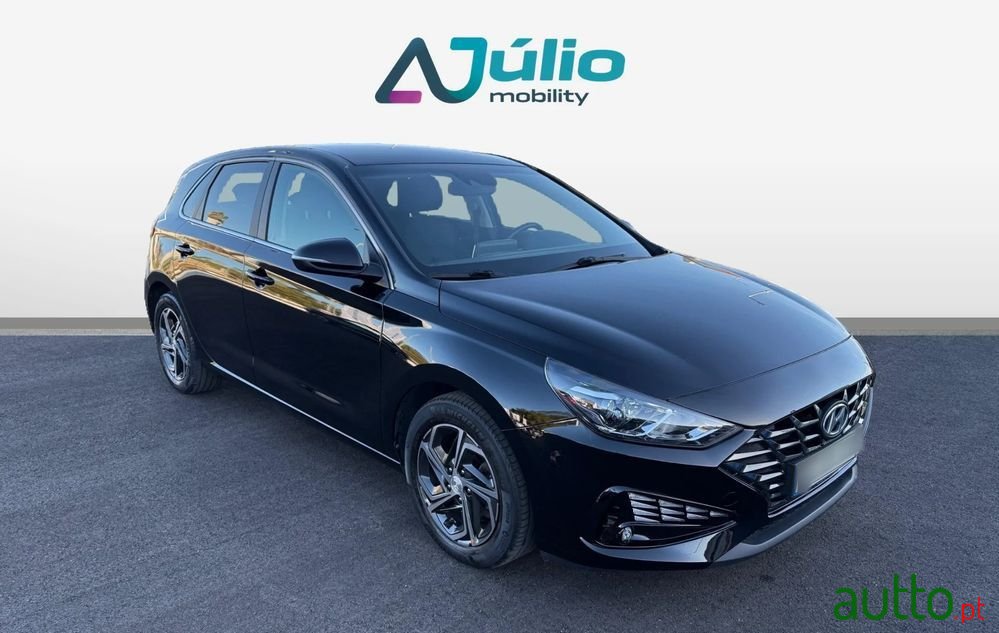2023' Hyundai i30 photo #2