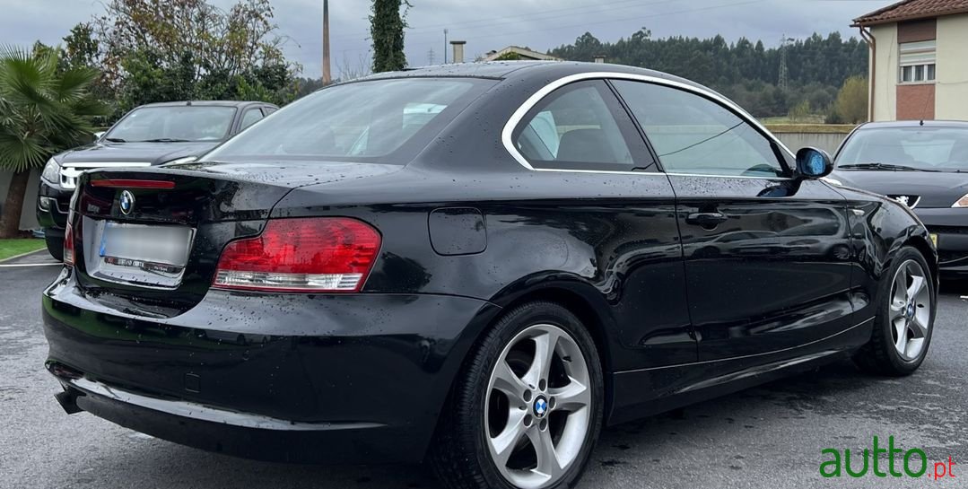 2008' BMW 120 photo #4