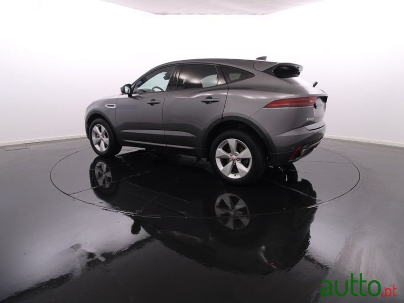 2018' Jaguar E-Pace 2.0 I4D R-Dynamic S photo #4