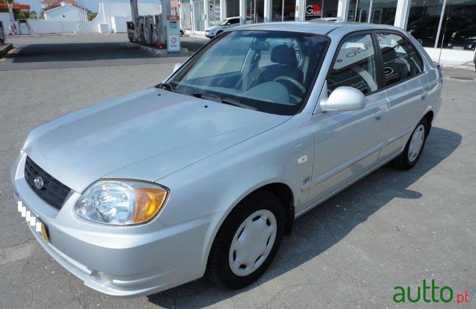2003' Hyundai Accent 1.5 Crdi C/ Ac photo #3