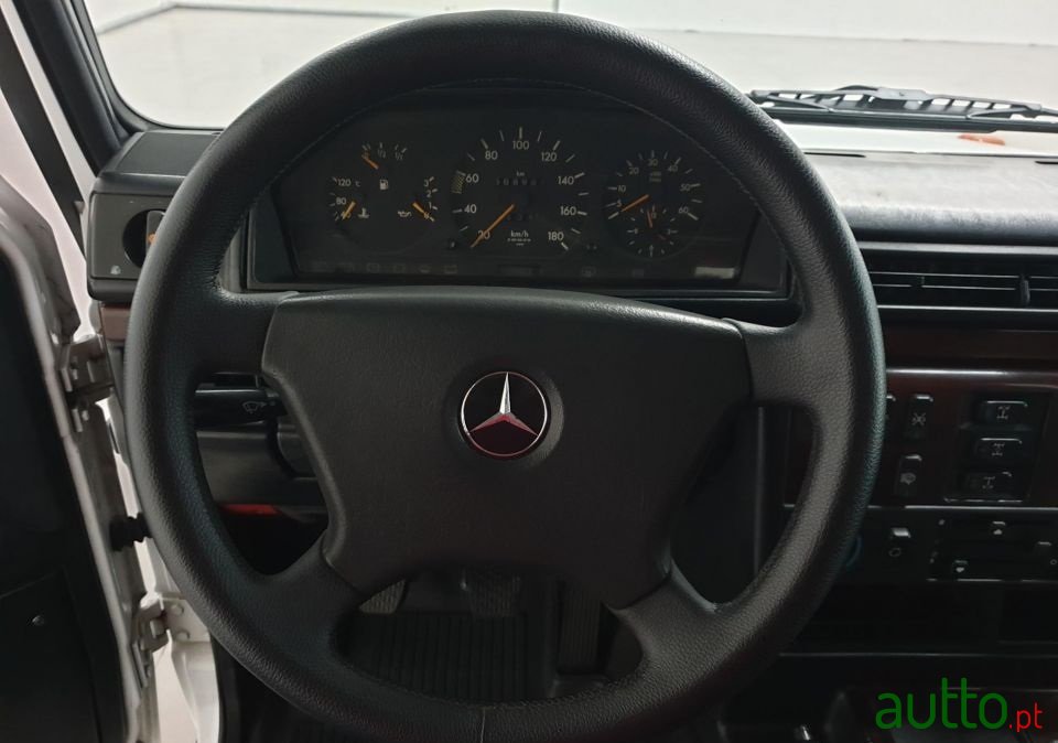 1993' Mercedes-Benz photo #3