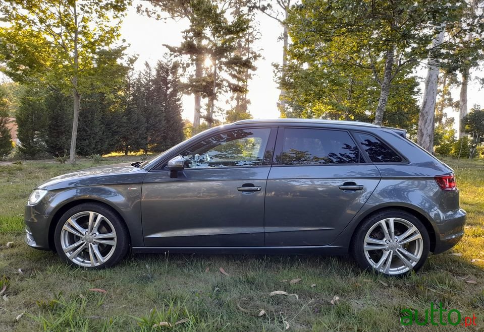 2015' Audi A3 Sportback photo #6