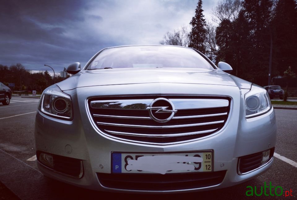 2010' Opel Insignia photo #3