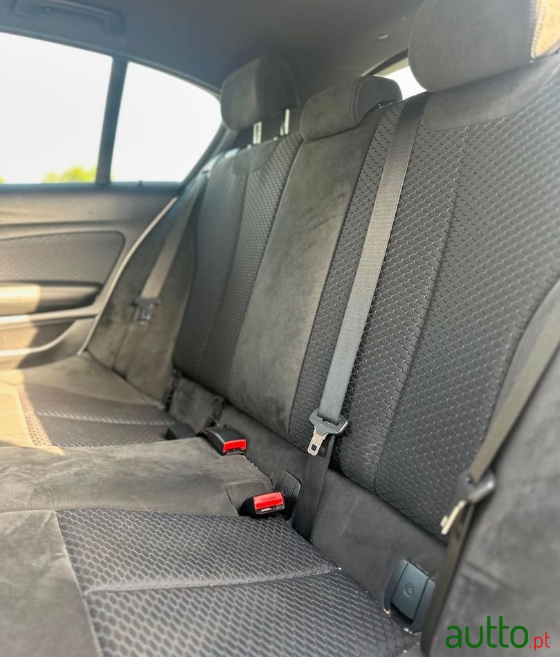 2016' BMW 116 photo #3