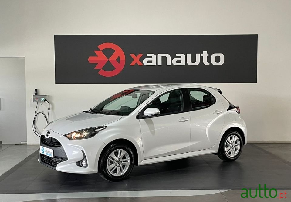 2022' Mazda 2 photo #1