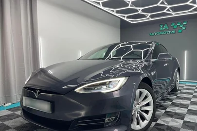 2018' Tesla Model S 75D