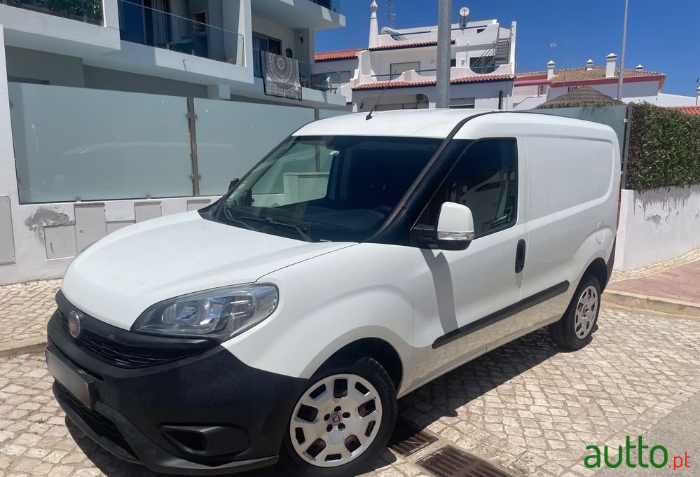 2017' Fiat Doblo photo #1