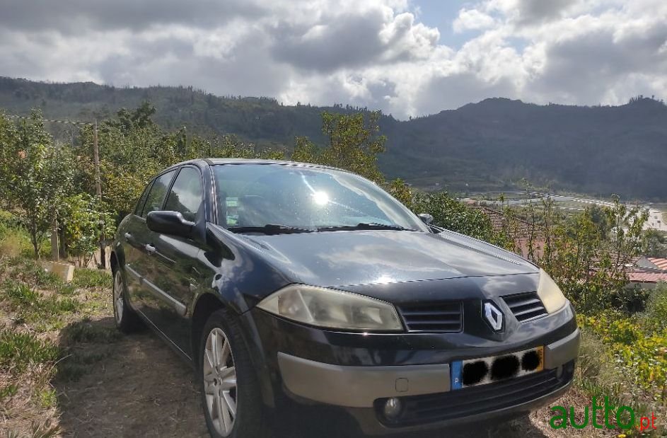 2005' Renault Megane photo #1