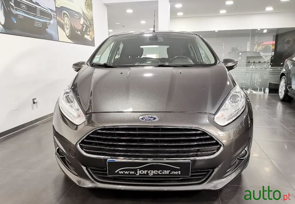 2017' Ford Fiesta photo #2