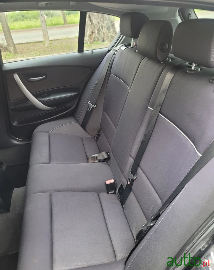 2007' BMW Série 1 D photo #6