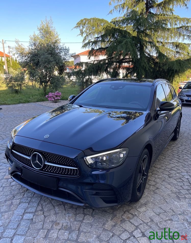 2022' Mercedes-Benz E 300 photo #2